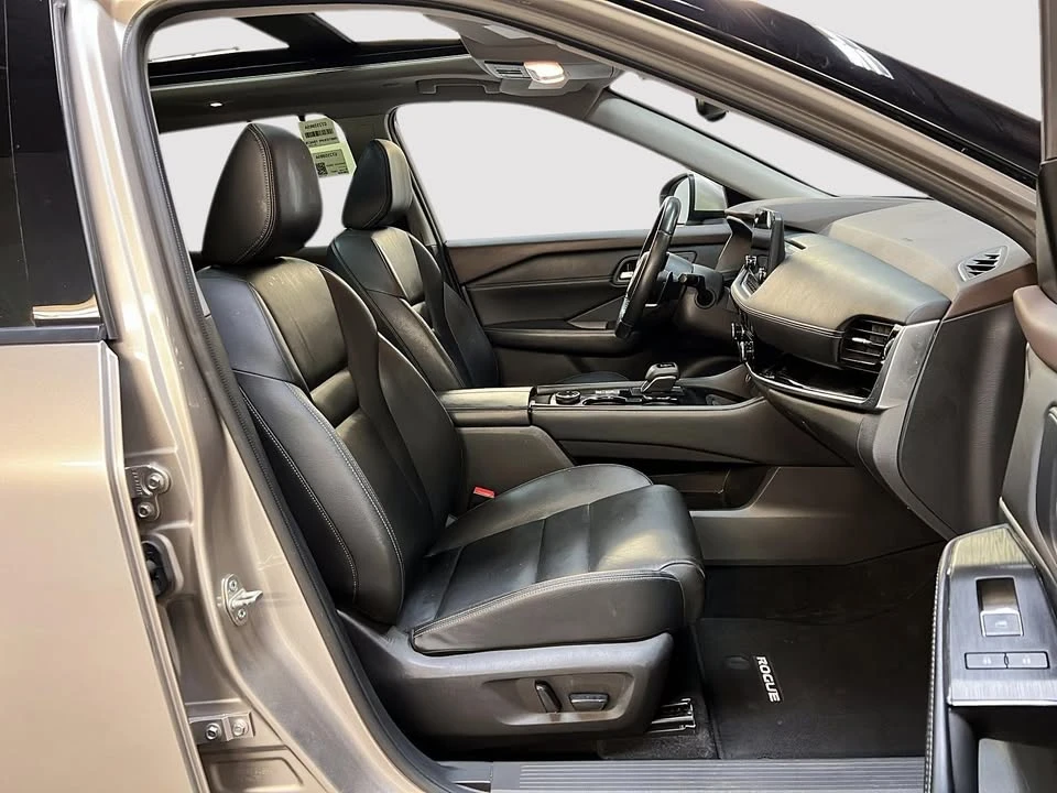 2023 Nissan Rogue - Image 8 of 20