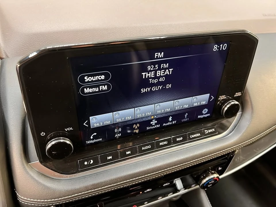 2023 Nissan Rogue - Image 18 of 20