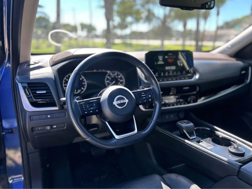 2023 Nissan Rogue - Image 13 of 14