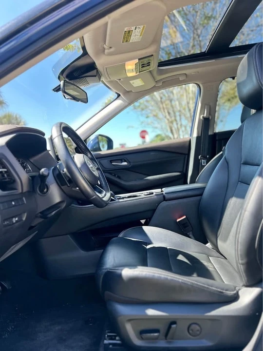 2023 Nissan Rogue - Image 11 of 14
