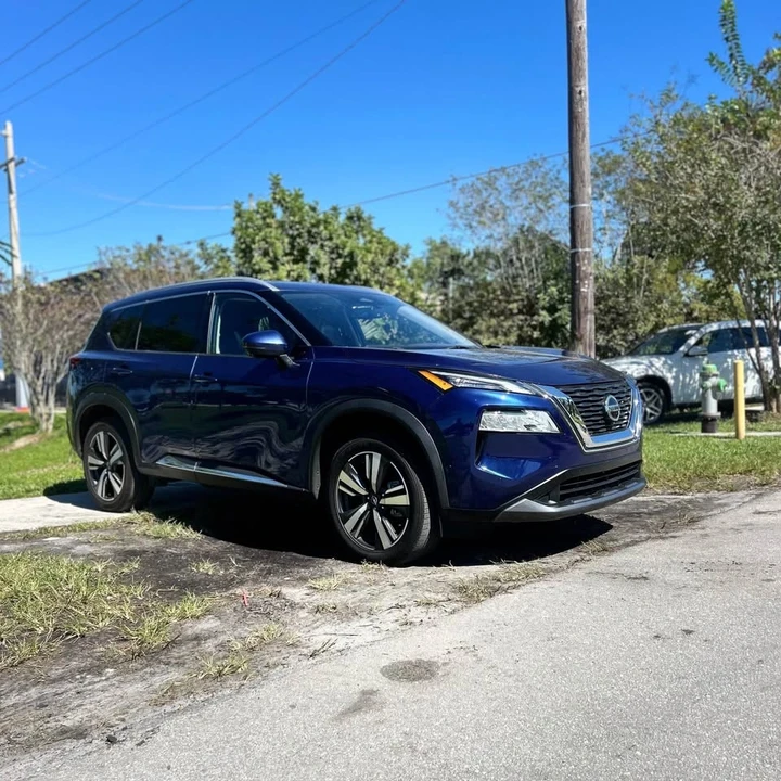 2023 Nissan Rogue - Image 2 of 14