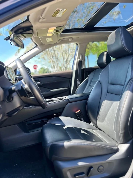 2023 Nissan Rogue - Image 10 of 14