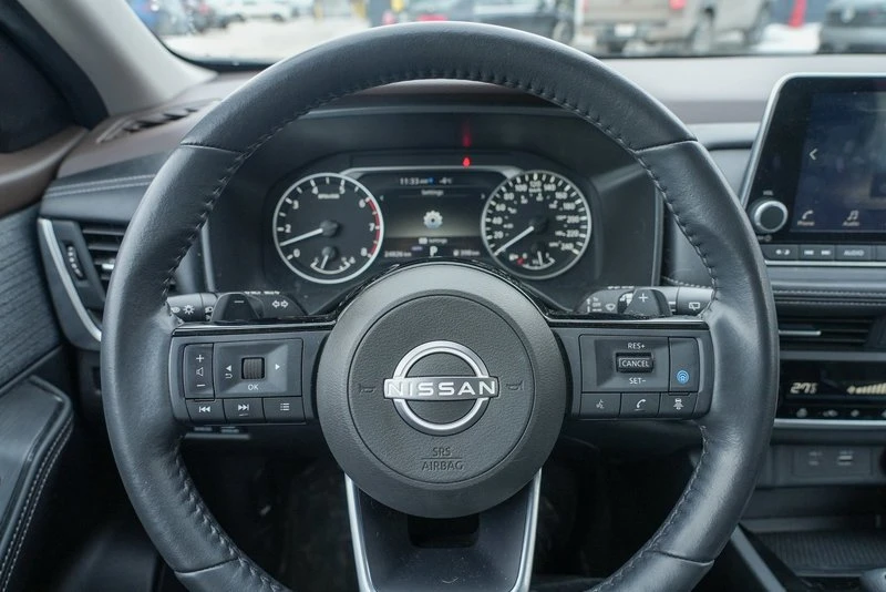 2023 Nissan Rogue - Image 10 of 19