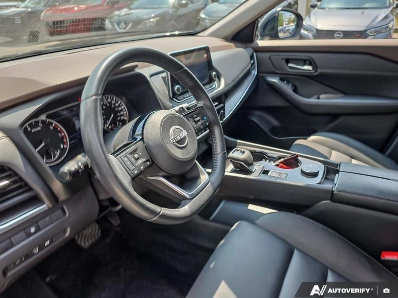 2023 Nissan Rogue - Image 9 of 20