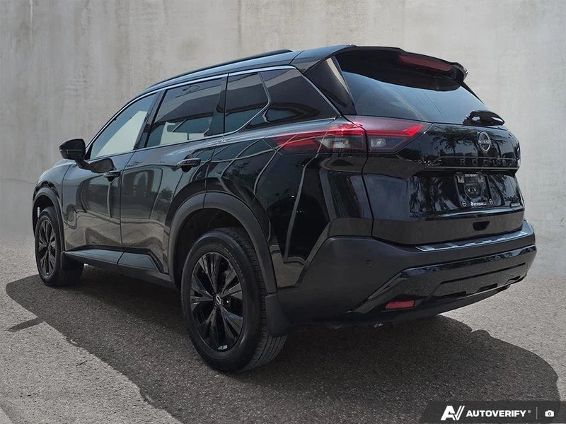 2023 Nissan Rogue - Image 2 of 20