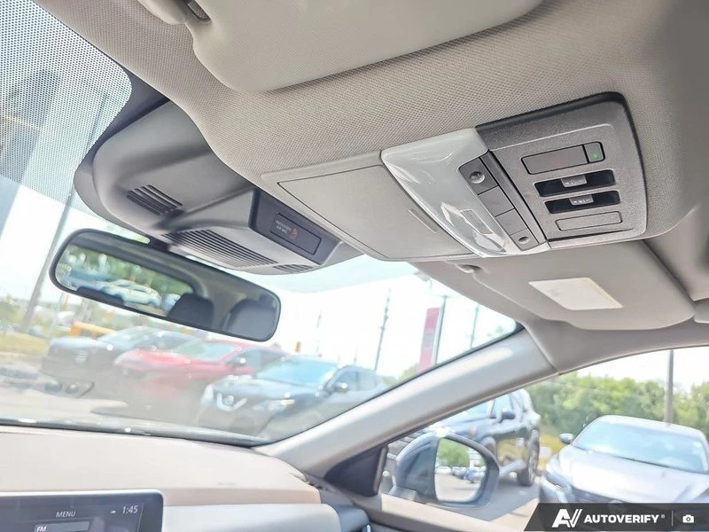 2023 Nissan Rogue - Image 15 of 20