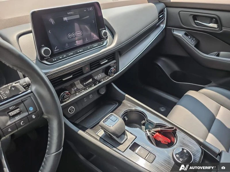2023 Nissan Rogue - Image 13 of 20