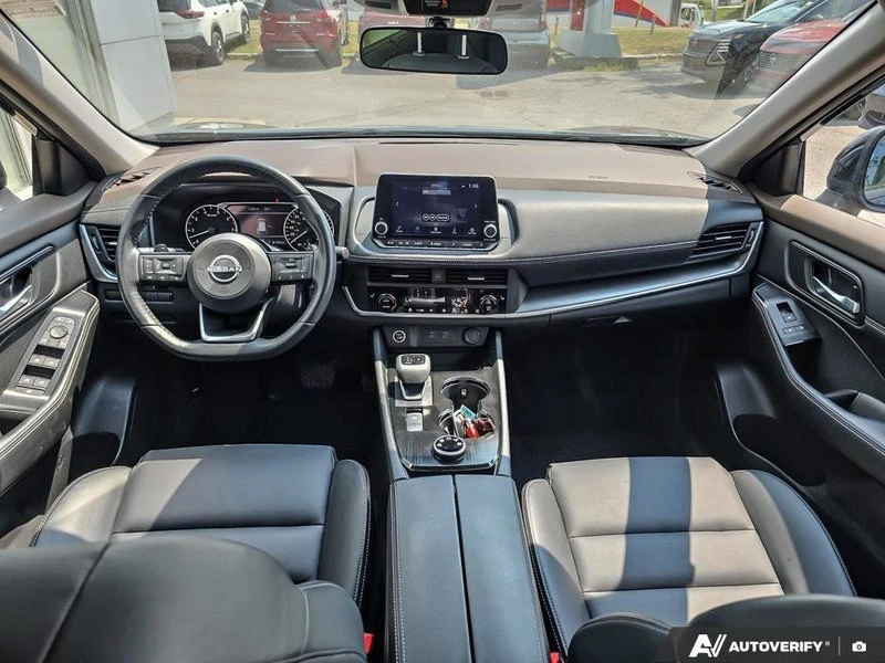 2023 Nissan Rogue - Image 18 of 20