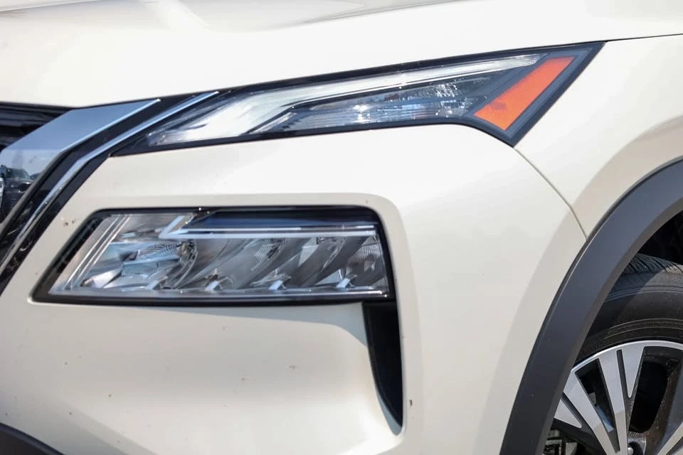 2023 Nissan Rogue - Image 7 of 19
