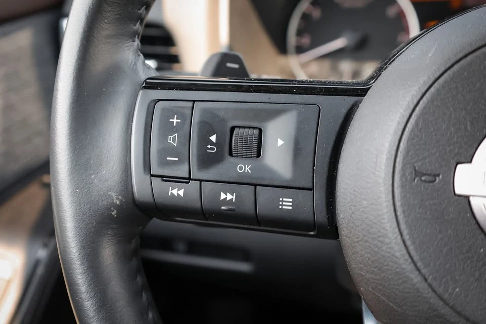 2023 Nissan Rogue - Image 19 of 19