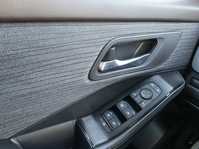 2023 Nissan Rogue - Image 19 of 19