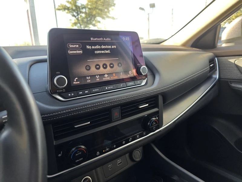 2023 Nissan Rogue - Image 12 of 19