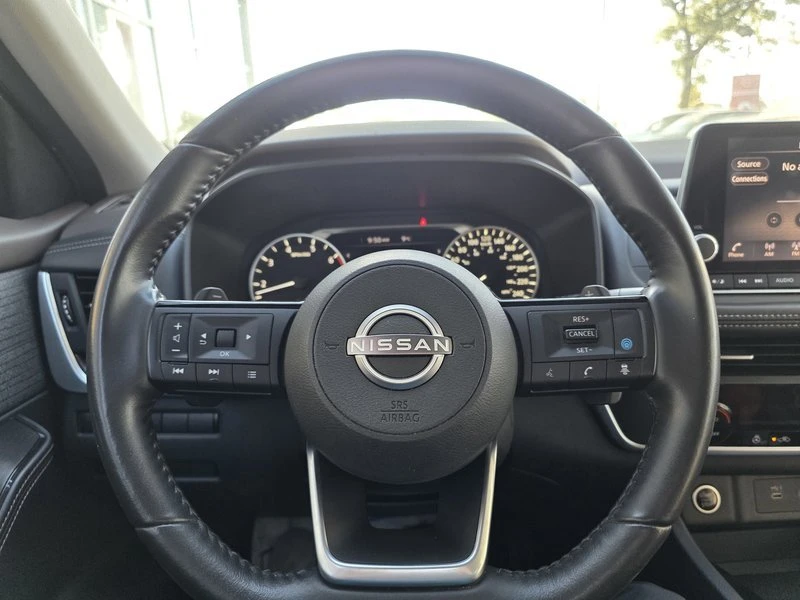 2023 Nissan Rogue - Image 13 of 19