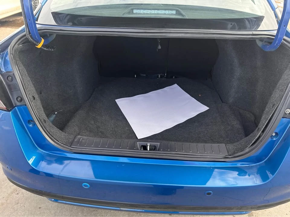 2023 Nissan Versa - Image 15 of 19