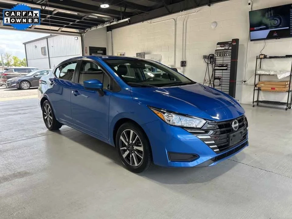 2023 Nissan Versa - Image 2 of 13