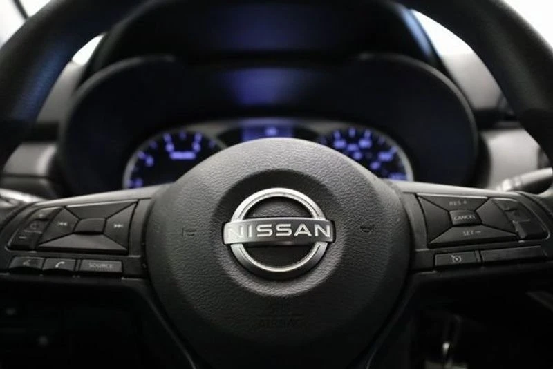 2023 Nissan Versa - Image 13 of 19