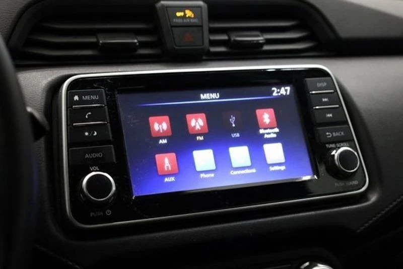 2023 Nissan Versa - Image 15 of 19