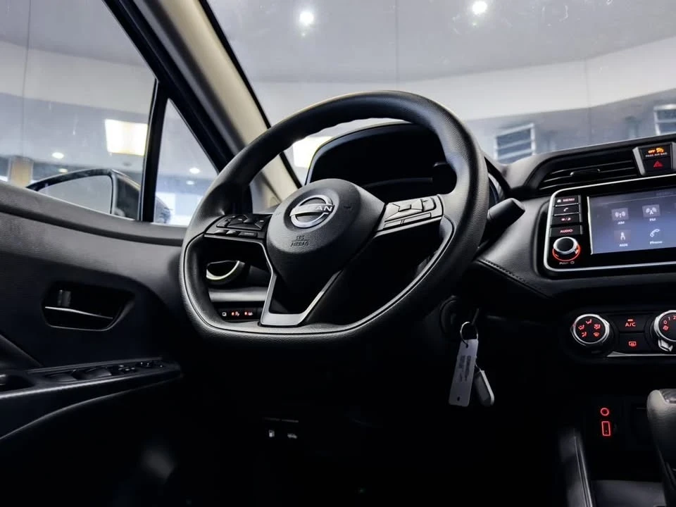 2023 Nissan Versa - Image 16 of 18