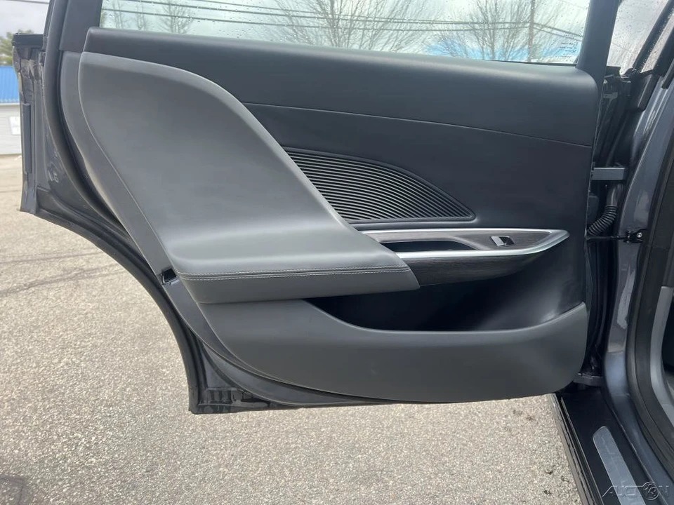 2023 Lucid Air - Image 12 of 12