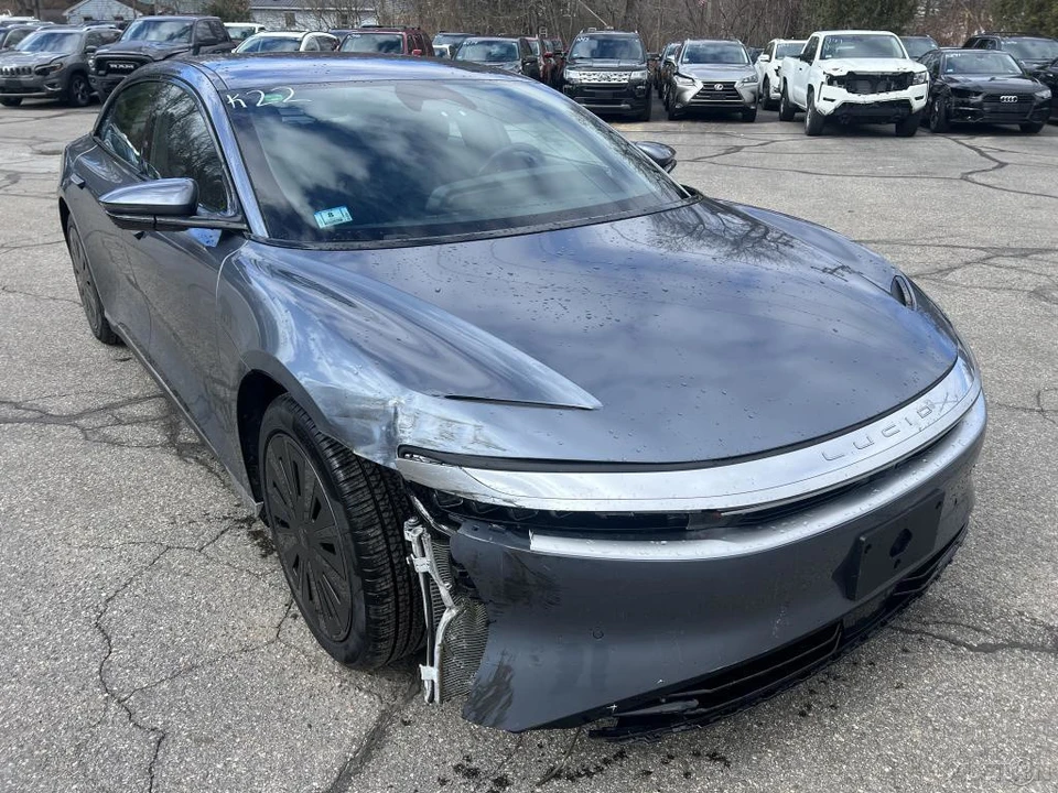 2023 Lucid Air - Image 8 of 12