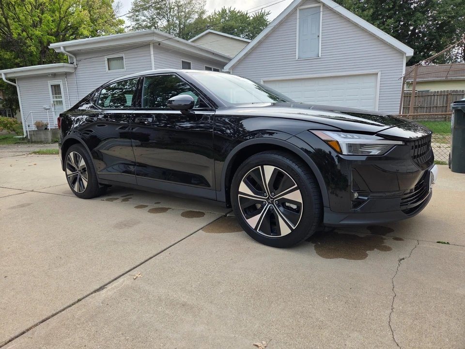 2023 Polestar 2 - Image 2 of 19