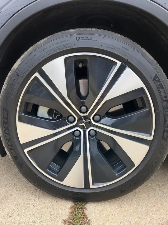 2023 Polestar 2 - Image 14 of 19