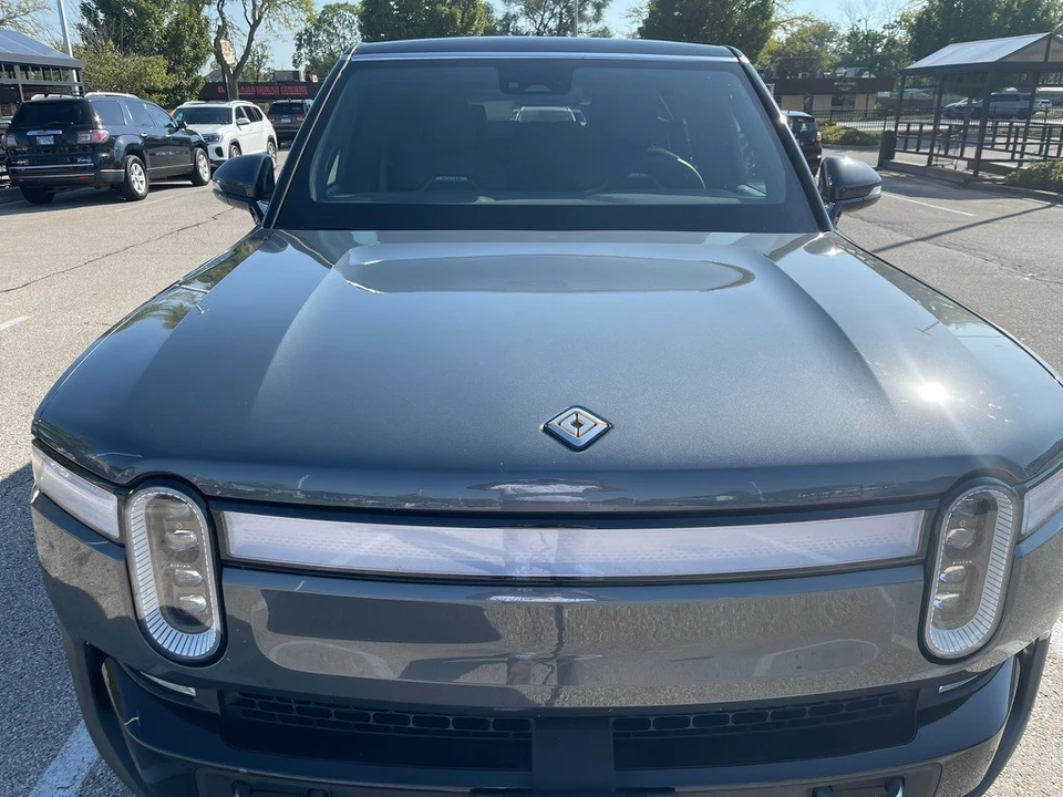 2023 Rivian R1S - Image 3 of 20