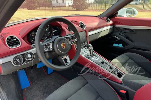 2023 Porsche 718 Boxster Spyder - Image 2 of 9