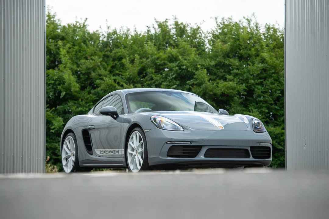 2023 Porsche 718 Cayman - Image 10 of 31