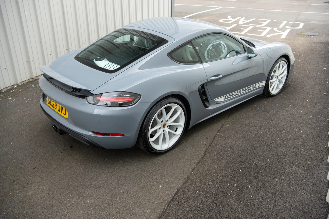 2023 Porsche 718 Cayman - Image 11 of 31