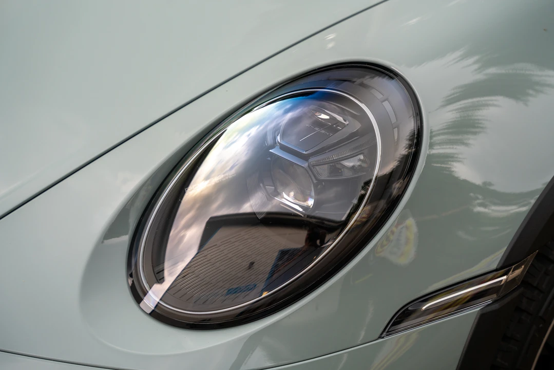 2023 Porsche 992 Dakar - Image 27 of 31
