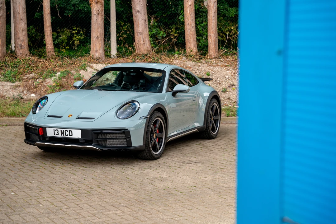 2023 Porsche 992 Dakar - Image 18 of 31