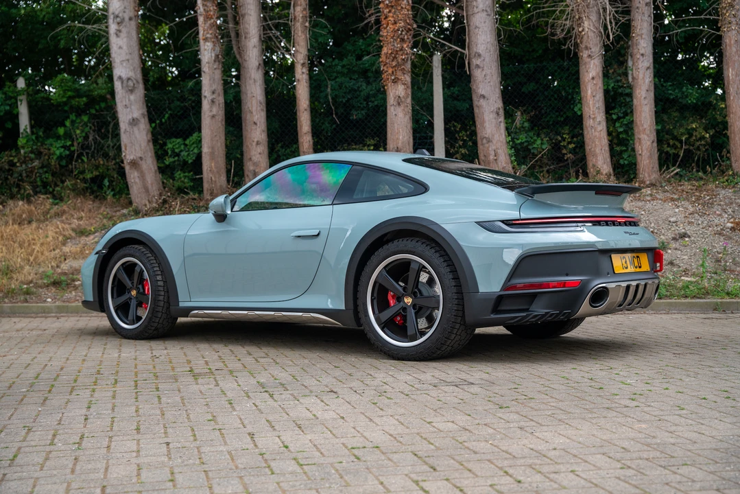 2023 Porsche 992 Dakar - Image 13 of 31