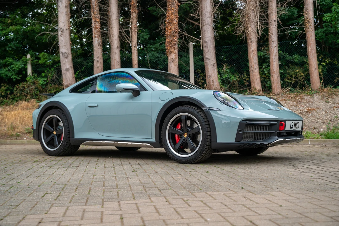 2023 Porsche 992 Dakar - Image 10 of 31
