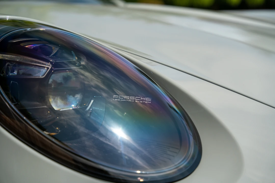 2023 Porsche 992 Carrera - Image 23 of 31