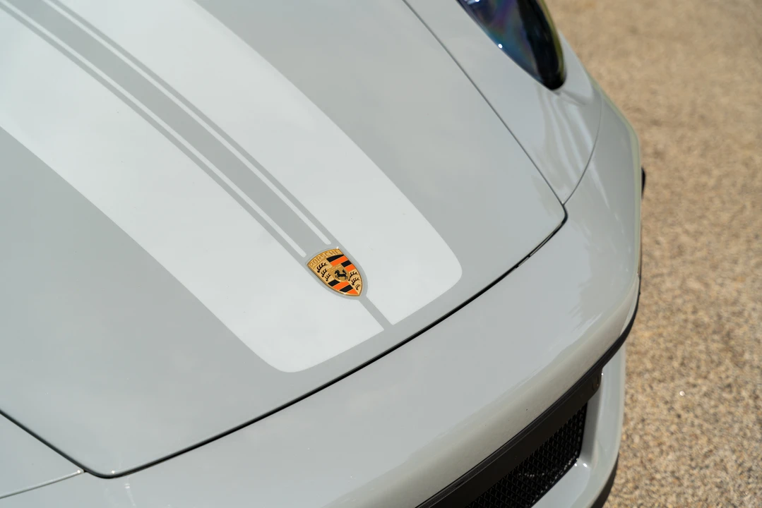 2023 Porsche 992 Carrera - Image 24 of 31