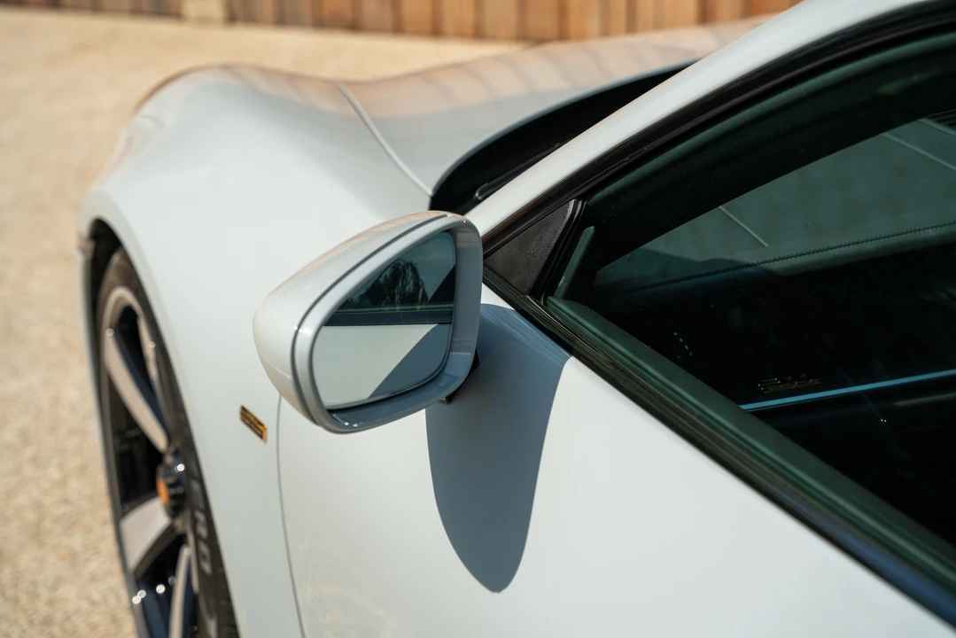 2023 Porsche 992 Carrera - Image 27 of 31