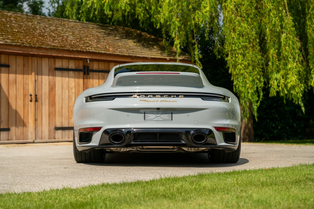 2023 Porsche 992 Carrera - Image 7 of 31