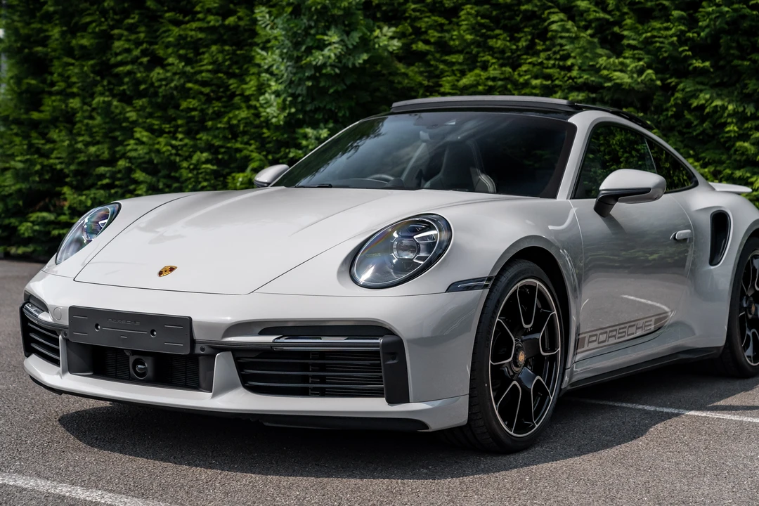 2023 Porsche 992 Turbo - Image 18 of 31
