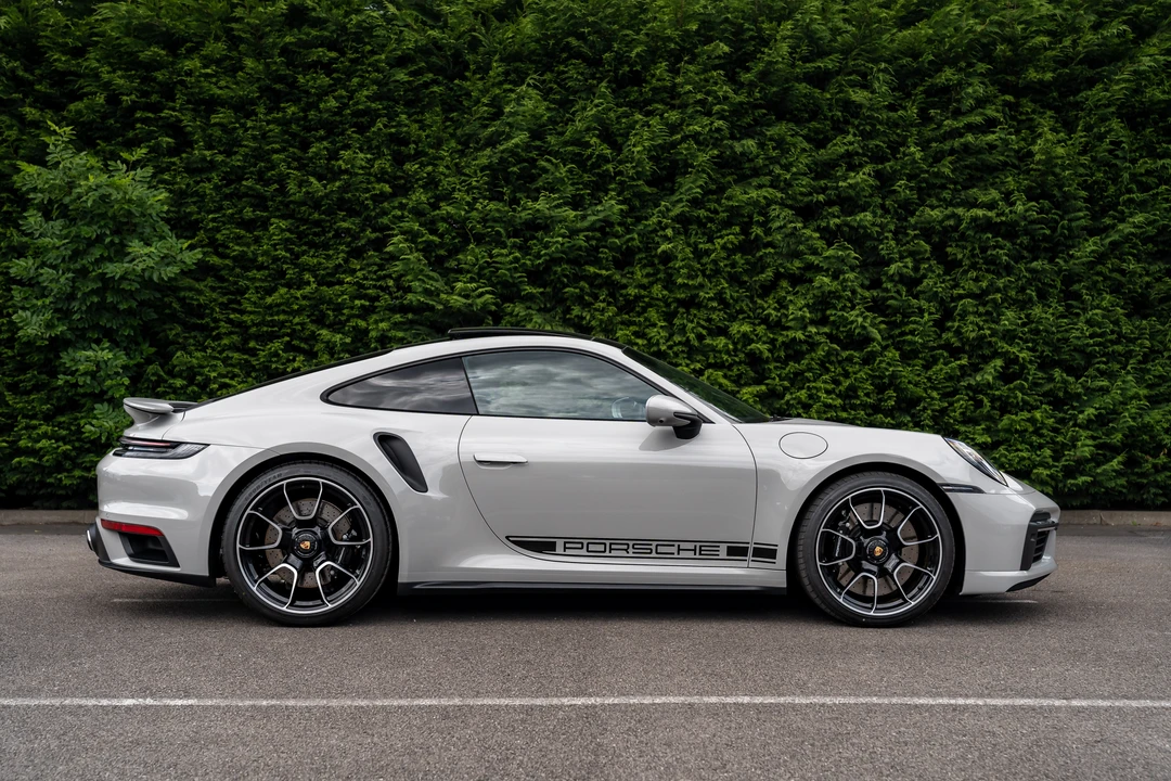 2023 Porsche 992 Turbo - Image 9 of 31