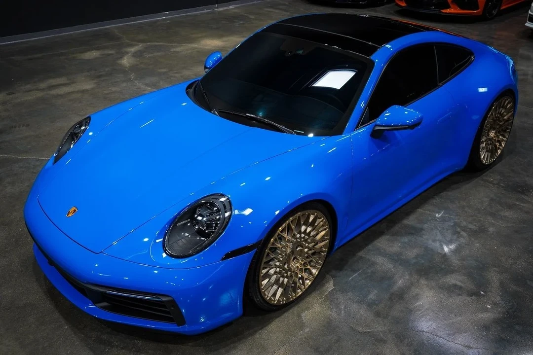 2023 Porsche 992 Carrera 4 - Image 14 of 21