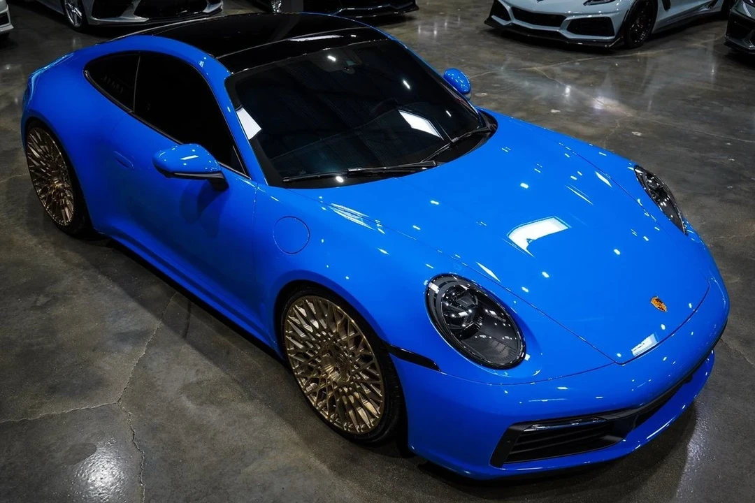 2023 Porsche 992 Carrera 4 - Image 20 of 21