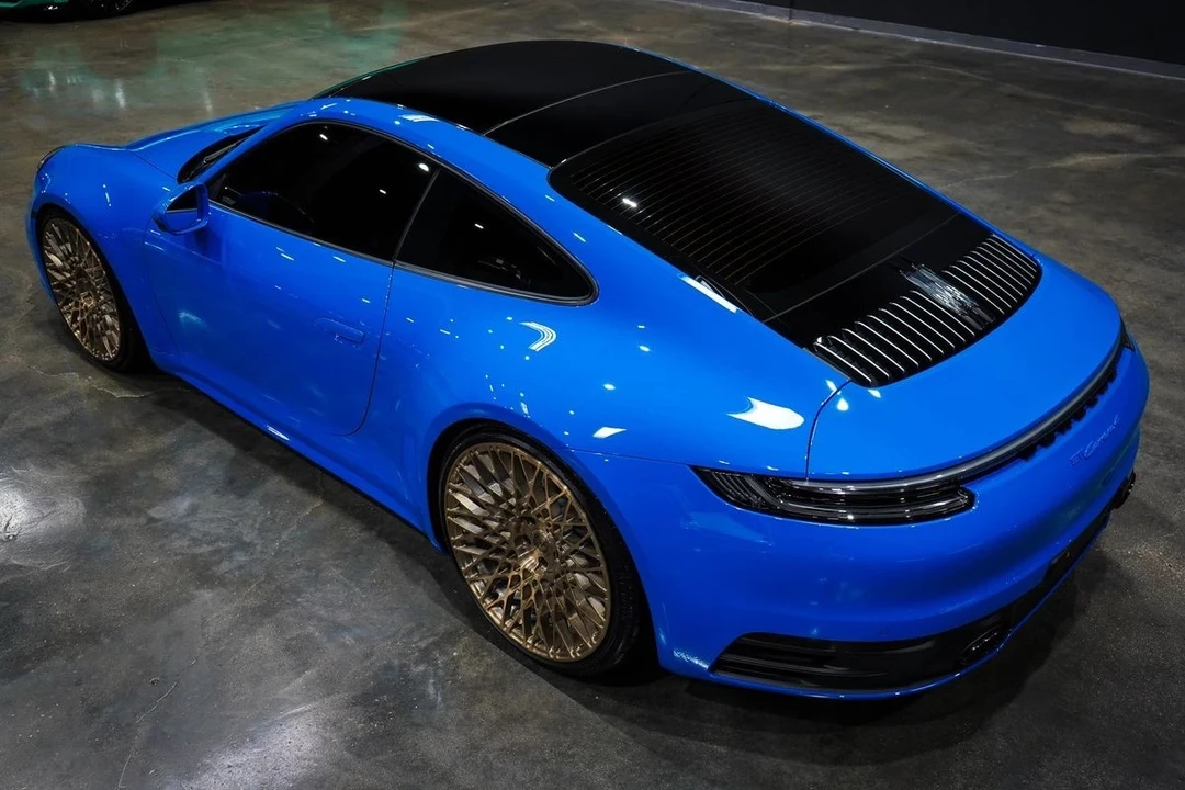 2023 Porsche 992 Carrera 4 - Image 16 of 21