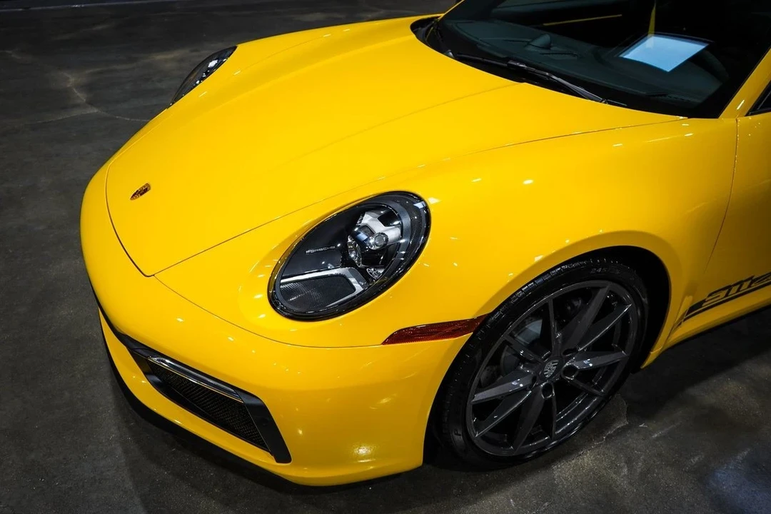 2023 Porsche 992 Carrera T - Image 11 of 21