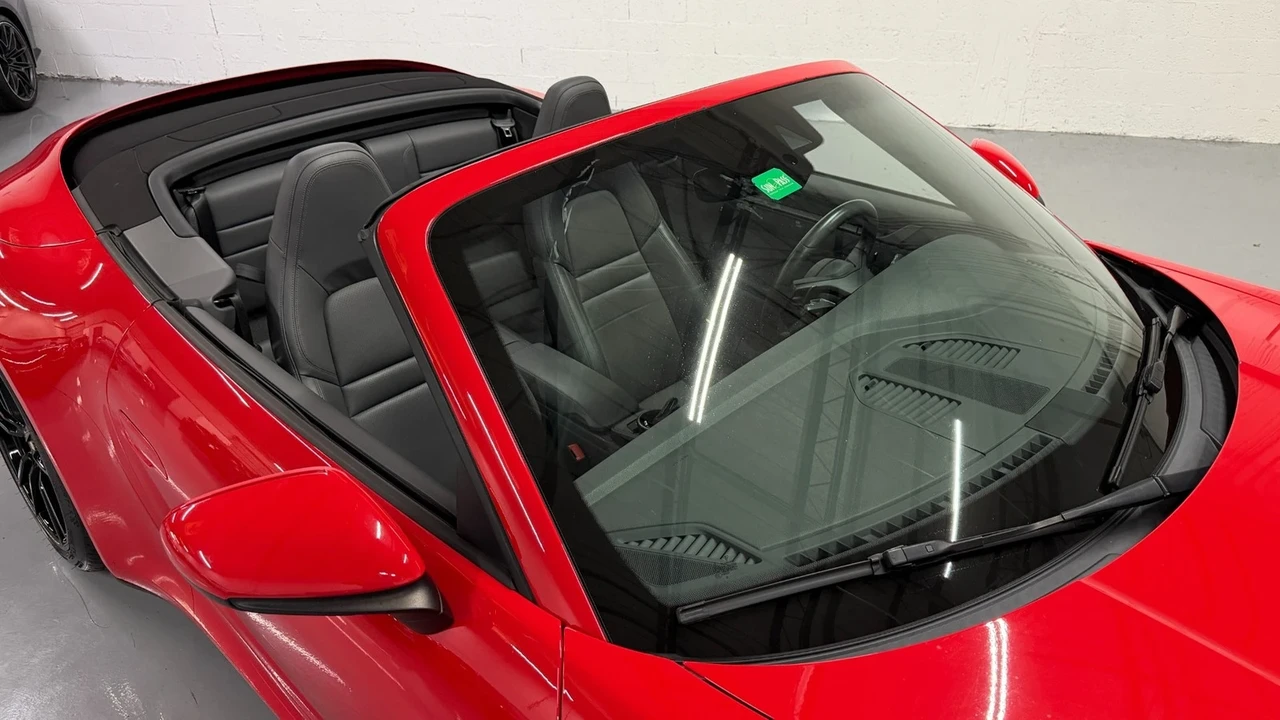 2023 Porsche 992 Carrera - Image 7 of 21