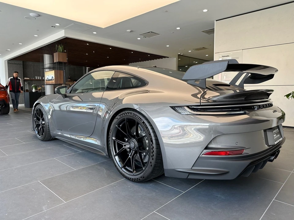 2023 Porsche 992 GT3 - Image 3 of 9