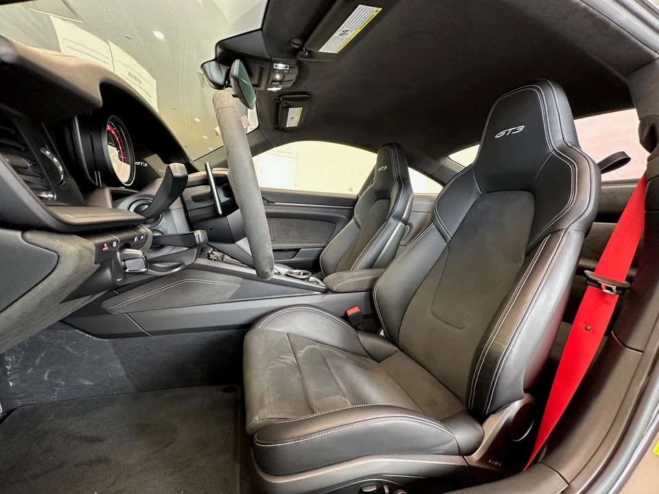 2023 Porsche 992 GT3 - Image 7 of 9
