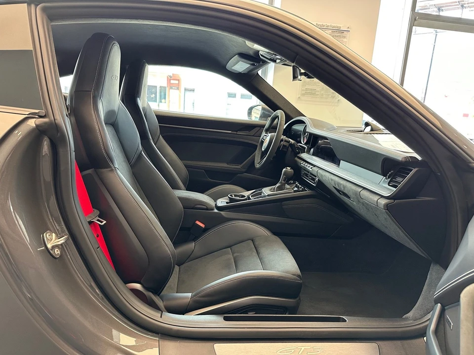 2023 Porsche 992 GT3 - Image 9 of 9