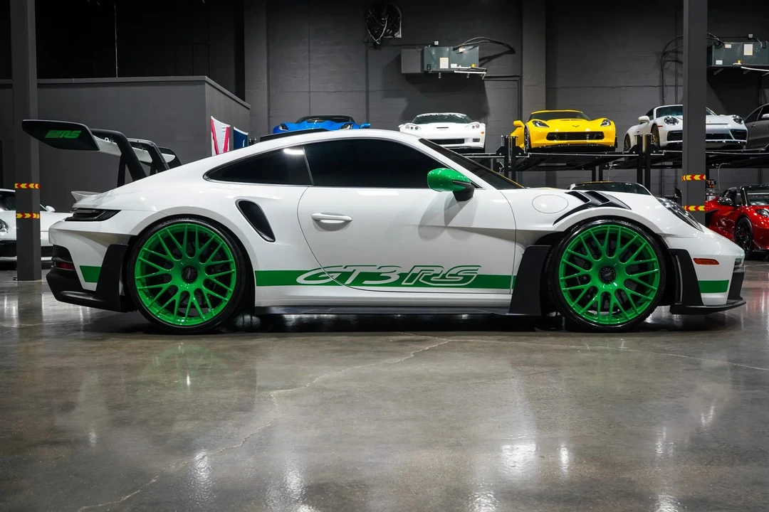 2023 Porsche 992 GT3 RS - Image 4 of 31