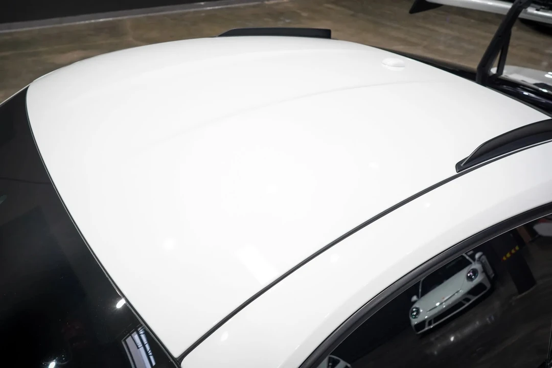2023 Porsche 992 GT3 RS - Image 12 of 31